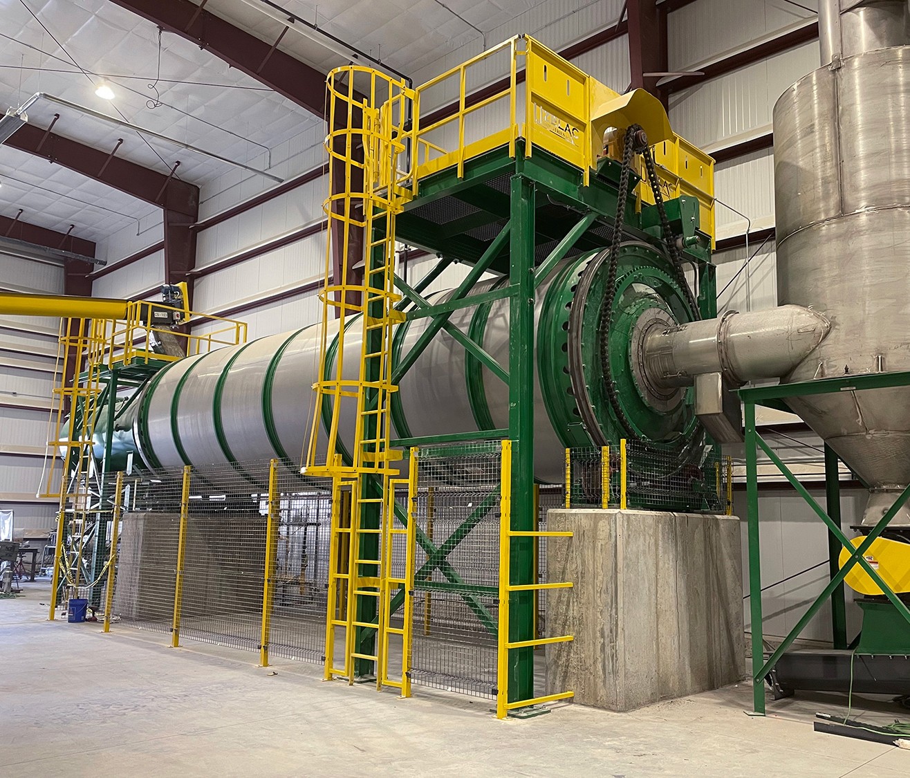 UZELAC INDUSTRIES – Duske Rotary Dryer